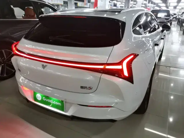 Hozon Nezha S Shooting Brake — Фото автомобиля 6