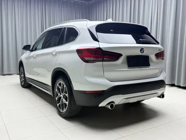BMW X1 — Фото автомобиля 5