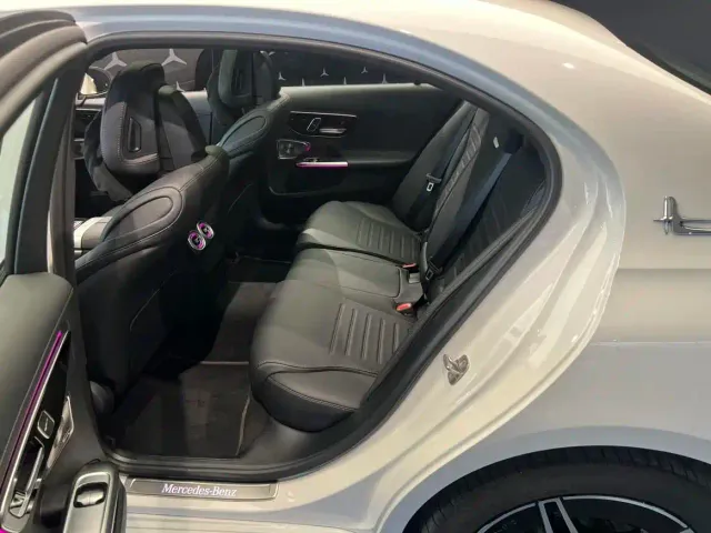 Mercedes-Benz C-Class — Фото автомобиля 8
