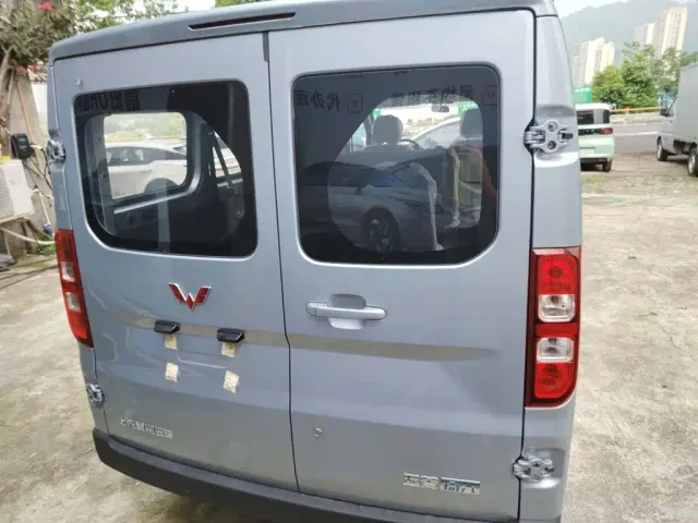 Wuling Yangguang — Фото автомобиля 5