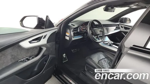 Audi Q8 55 TFSI quattro Premium — Фото автомобиля 9