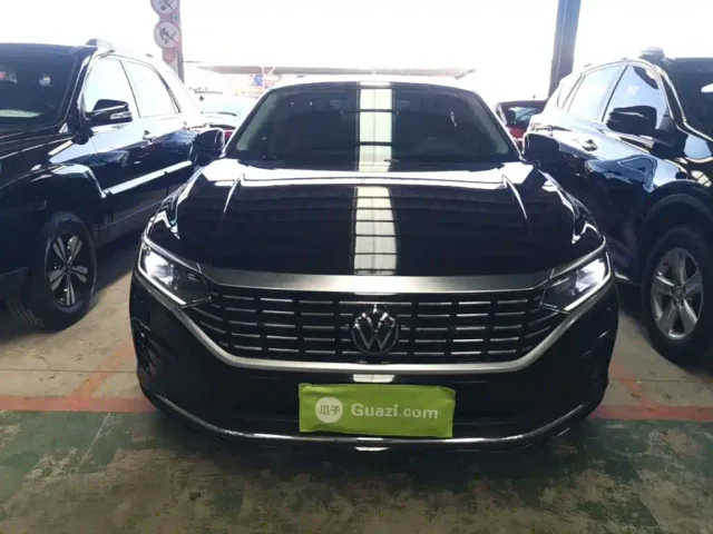 Volkswagen Passat — Фото автомобиля 2