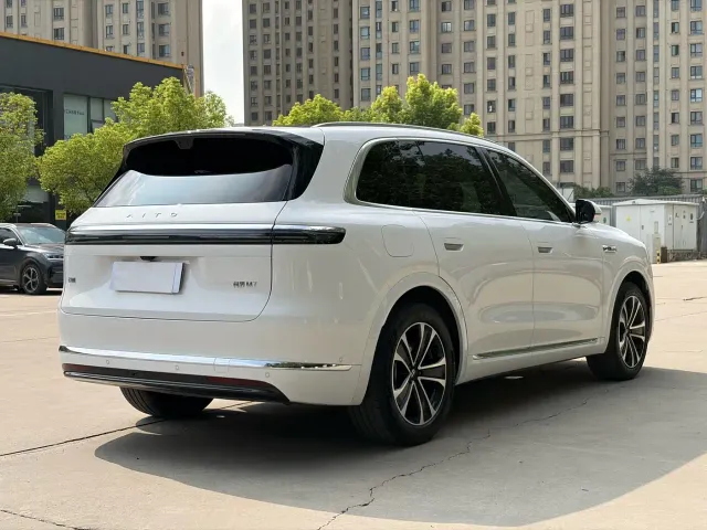 Aito M7 — Фото автомобиля 6