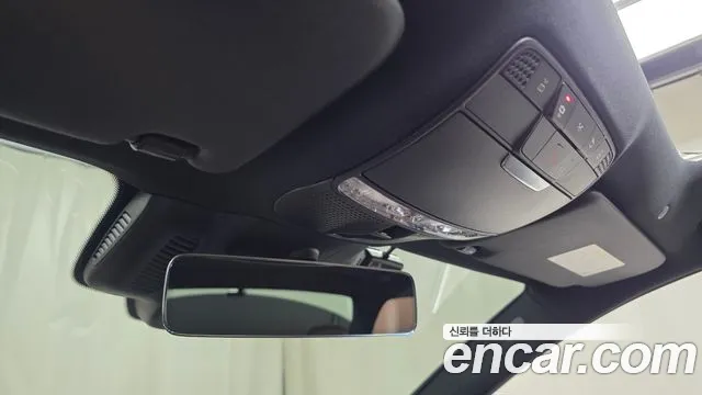 Mercedes-Benz E-Class — Фото автомобиля 25