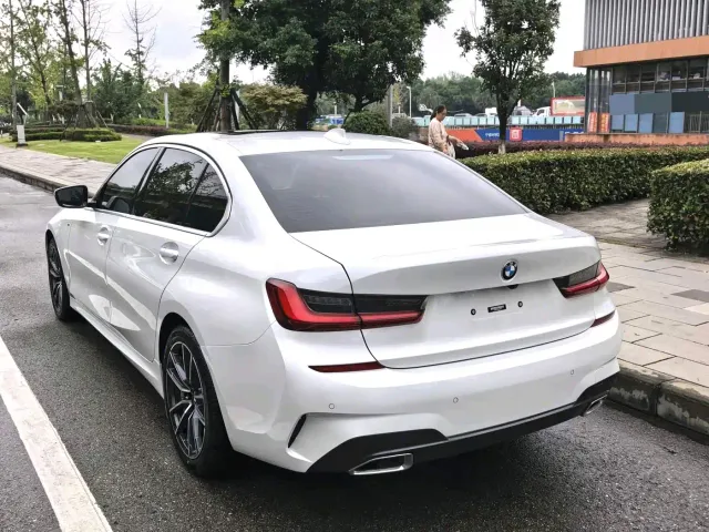 BMW BMW 3 Series 2022 325Li M Sport Package — Фото автомобиля 5