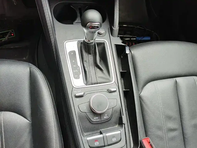 Audi Q2L — Фото автомобиля 13