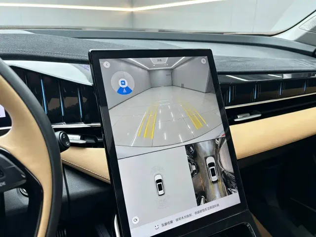 Geely Boyue L — Фото автомобиля 15