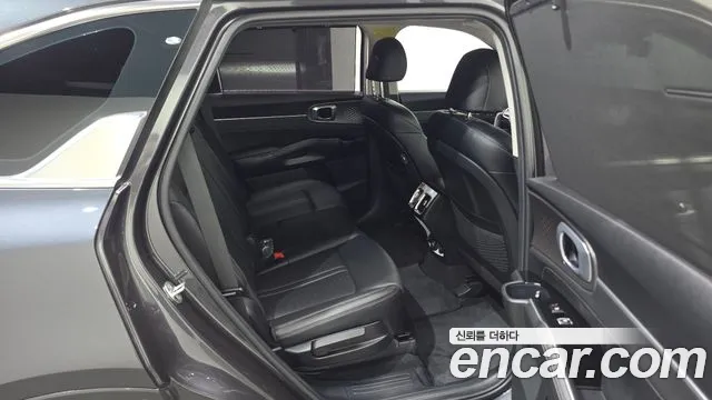 Kia Sorento Sorento 4-е поколение Бензин 2.5T 2WD — Фото автомобиля 11
