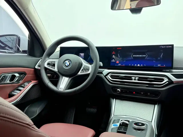 BMW i3 — Фото автомобиля 12