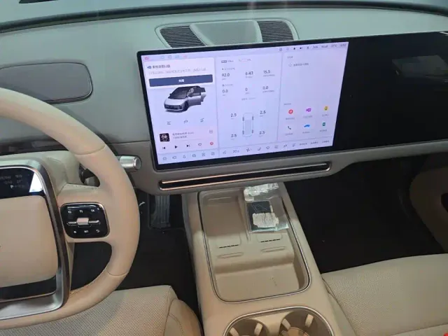 Li Auto i6 — Фото автомобиля 12
