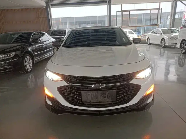 Chevrolet Malibu XL — Фото автомобиля 2