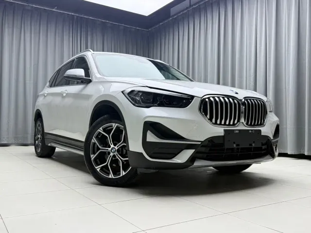 BMW X1 — Фото автомобиля 2