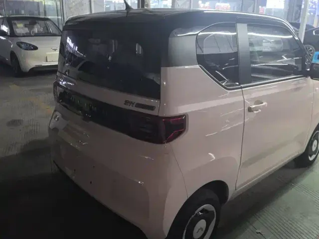 Wuling Hongguang Mini EV — Фото автомобиля 3