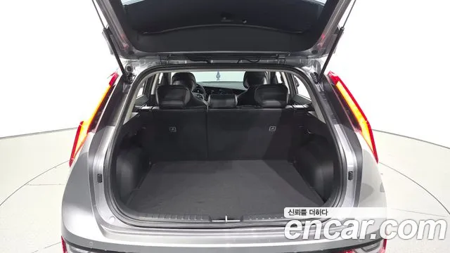 Kia Niro New — Фото автомобиля 26