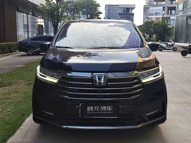Honda Odyssey — Фото автомобиля 2