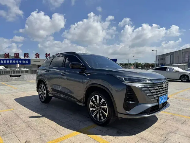 Changan CS75 Plus — Фото автомобиля 3
