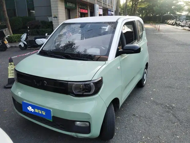 Фотография автомобиля — Wuling Hongguang Mini EV
