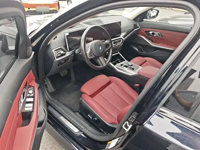 BMW BMW i3 2024 eDrive 40 L Night Sport Package — Фото автомобиля 15