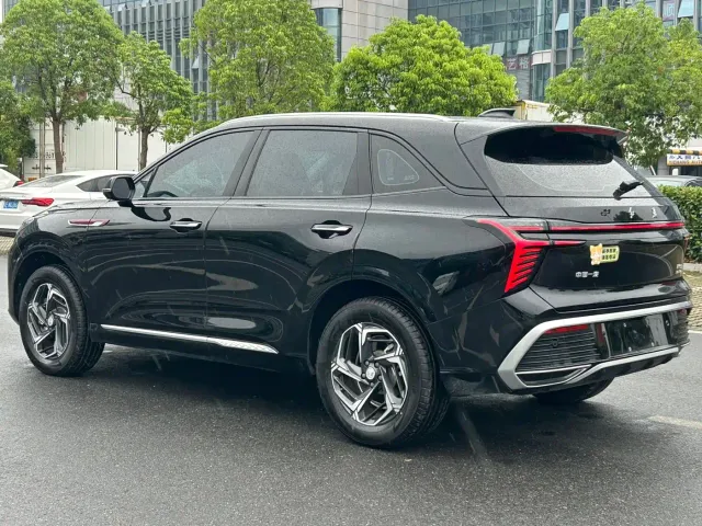 Hongqi HS3 — Фото автомобиля 15