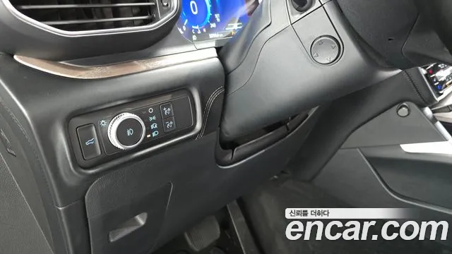Ford Explorer Explorer 6 поколение 3.0 Platinum 4WD — Фото автомобиля 15