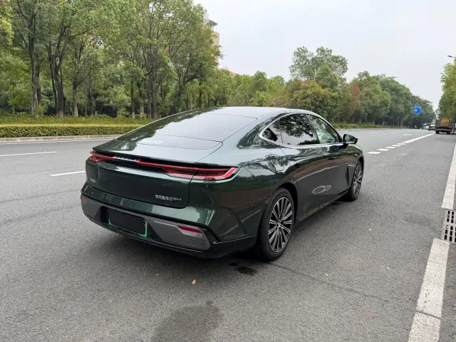 Geely Galaxy Xingyao 8 — Фото автомобиля 10