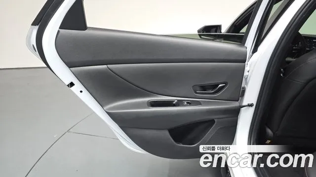 Hyundai AVANTE Новый Avante (CN7) — Фото автомобиля 22