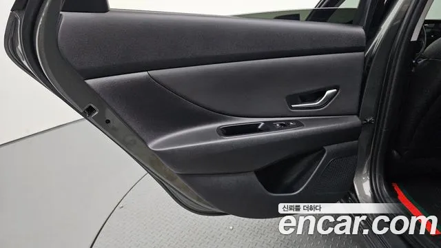 Hyundai AVANTE Новый Avante (CN7) — Фото автомобиля 25