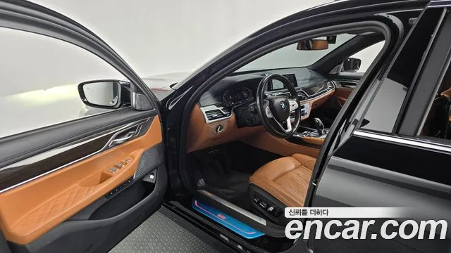 BMW 7 Series G11 — Фото автомобиля 10
