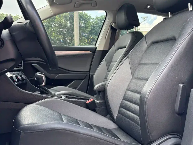 Volkswagen Sagitar — Фото автомобиля 16