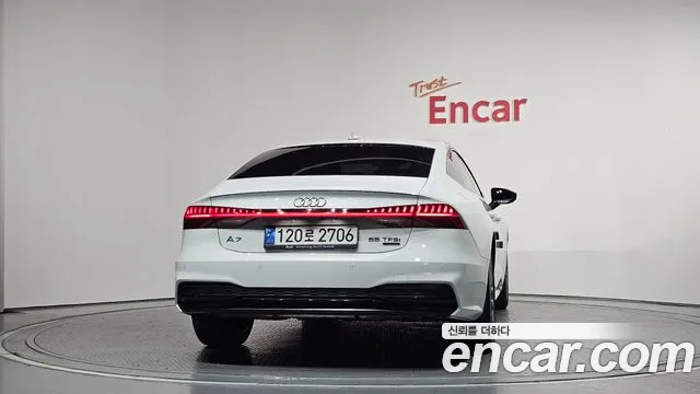 Audi A7 55 TFSI quattro Premium — Фото автомобиля 4