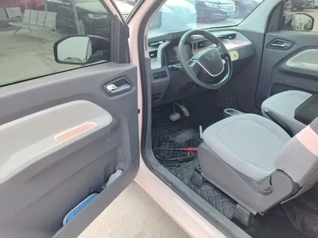 Wuling Hongguang Mini EV — Фото автомобиля 14