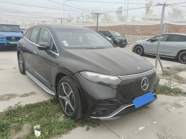 Mercedes-Benz EQS SUV — Фото автомобиля 2