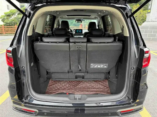 Honda Odyssey — Фото автомобиля 20