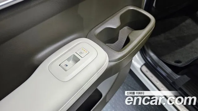 Hyundai Santa Fe MX5 — Фото автомобиля 30