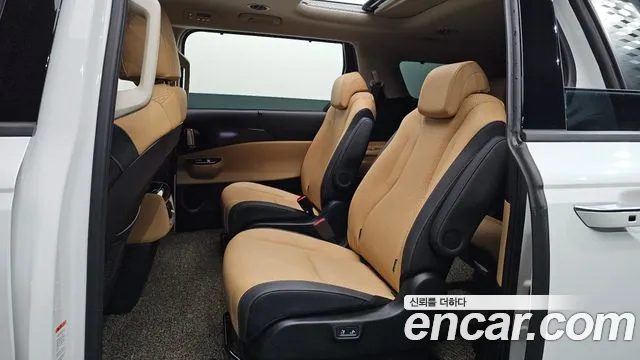 Kia Carnival 4th Gen — Фото автомобиля 12