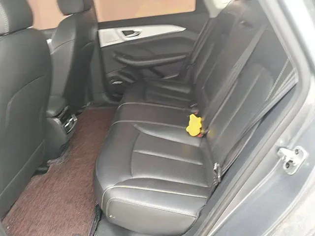 Roewe i6 MAX EV — Фото автомобиля 16