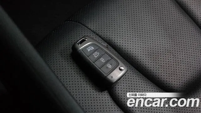 Hyundai AVANTE Avante (CN7) — Фото автомобиля 23