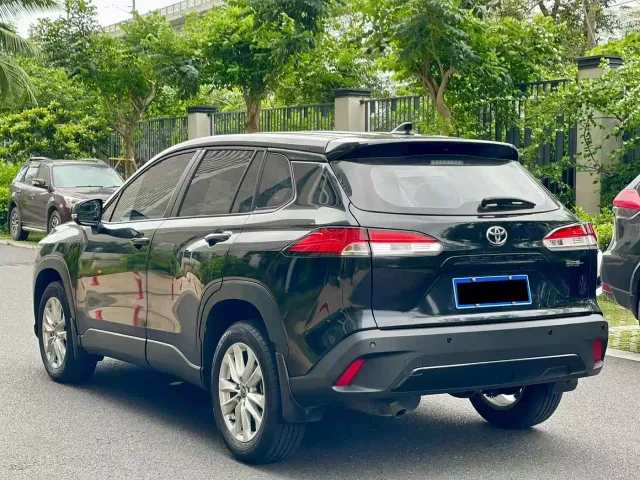 Toyota Corolla Cross — Фото автомобиля 7