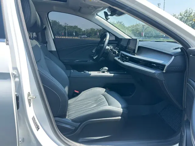 Chery Arrizo 8 — Фото автомобиля 11