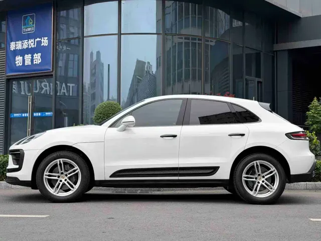 Porsche Macan — Фото автомобиля 4