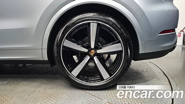 Porsche Cayenne PO536 — Фото автомобиля 5