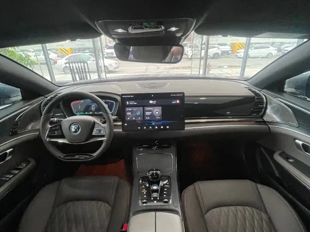 BYD Han — Фото автомобиля 13