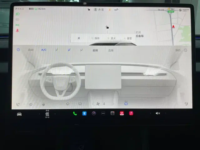 Tesla Model 3 — Фото автомобиля 21