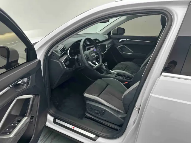Audi Q3 — Фото автомобиля 9
