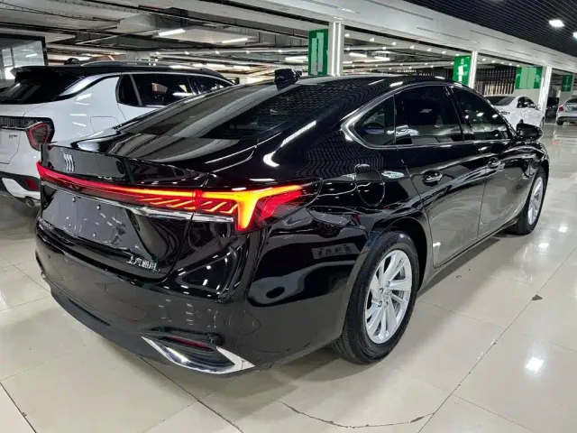 Buick LaCrosse — Фото автомобиля 6