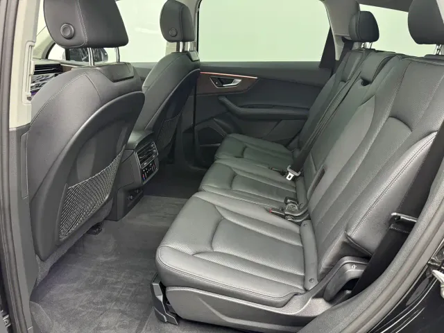 Audi Q7 — Фото автомобиля 25