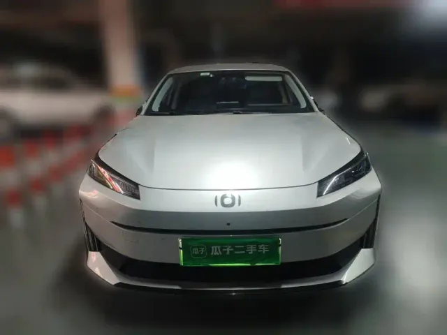 Changan Qiyuan A05 — Фото автомобиля 23
