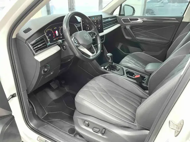 Volkswagen Tiguan L — Фото автомобиля 7