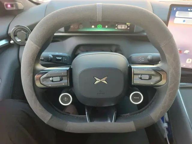 Xpeng P7 — Фото автомобиля 2