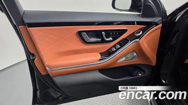 Mercedes-Benz S-Class — Фото автомобиля 13